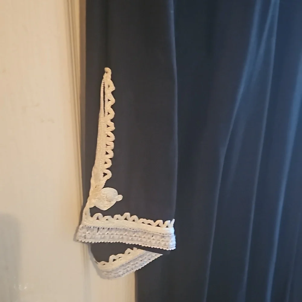 Vintage black with white embroidery Moroccan dress size: small - Picture 6 of 8